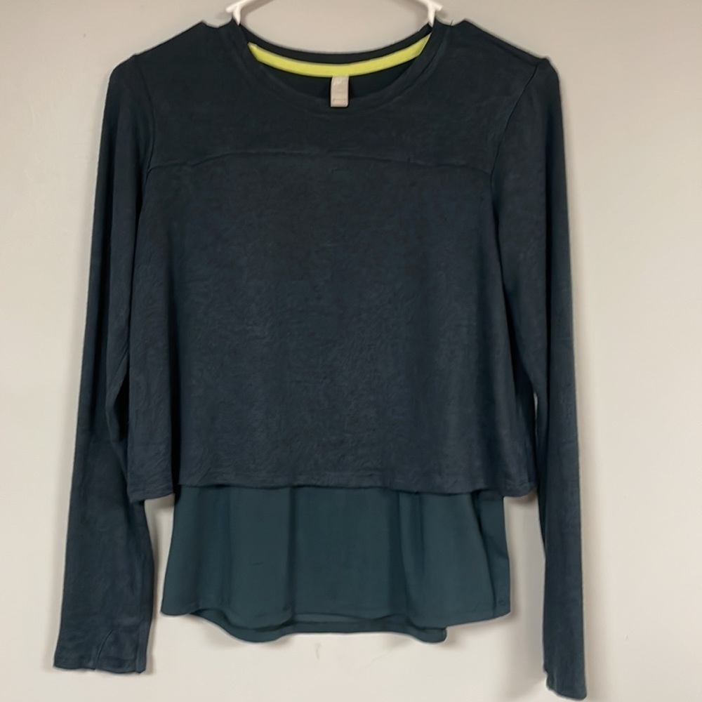 Athleta Girls Large 12  Top Take Two Double Layer, Gray long sleeve, good shape